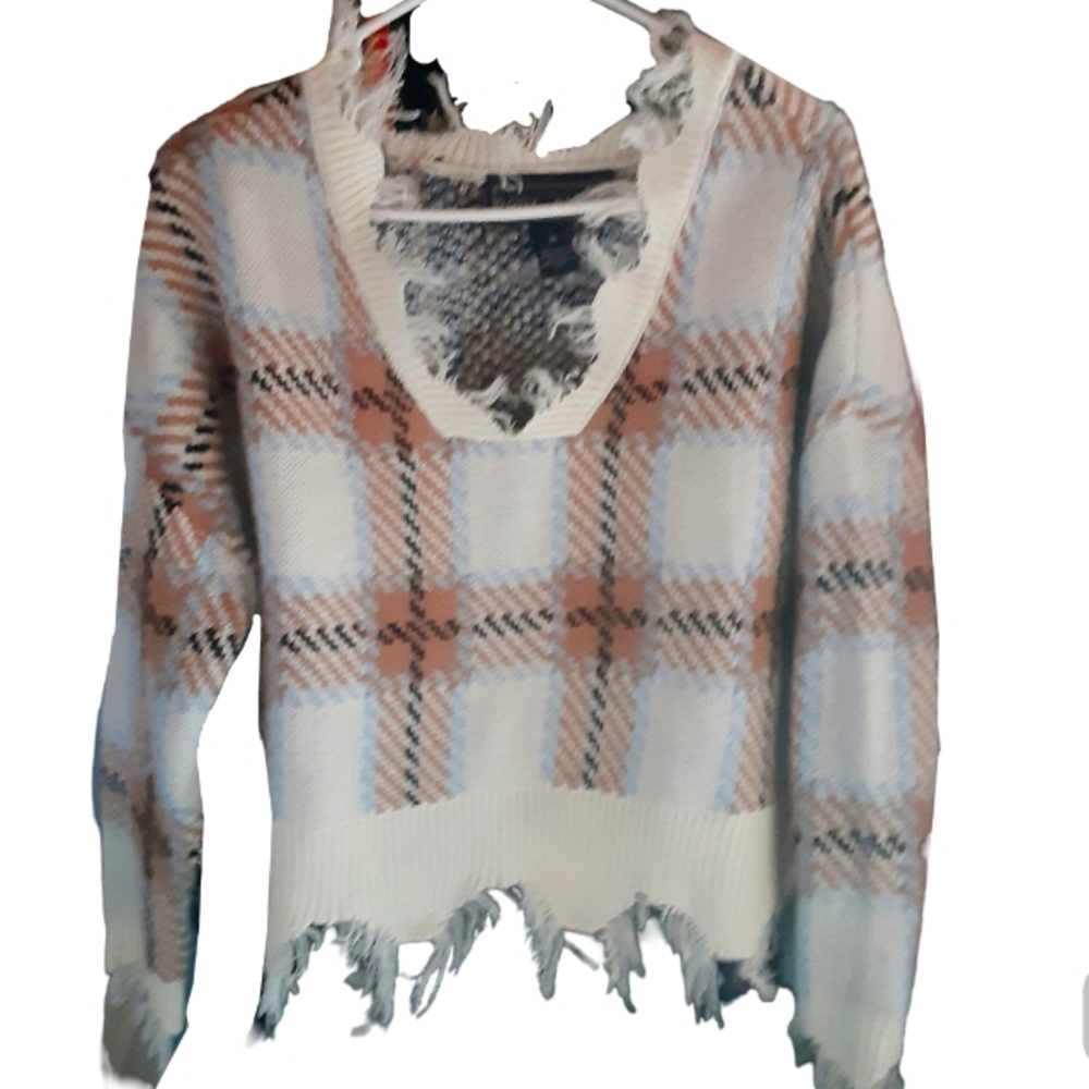Polly & esther fringe sweater